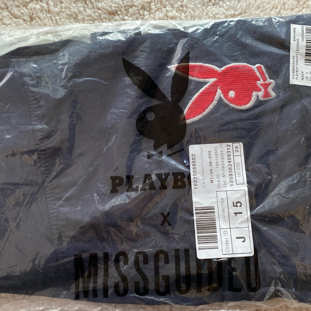 ✨SOLD✨Missguided x Playboy- Varisty Leggings, SIZE - Picture 5 of 5
